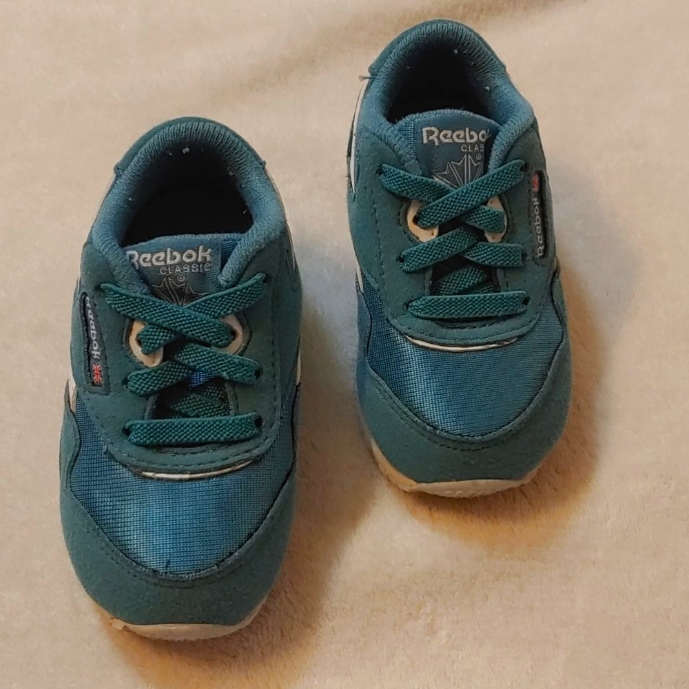 Reebok tennis shoes